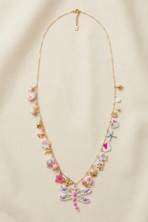 COLLAR TALE
