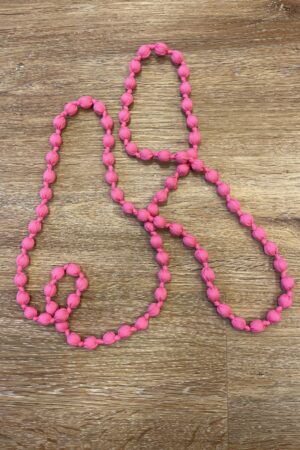 COLLAR BOLAS DE SEDA ROSA BARBIE